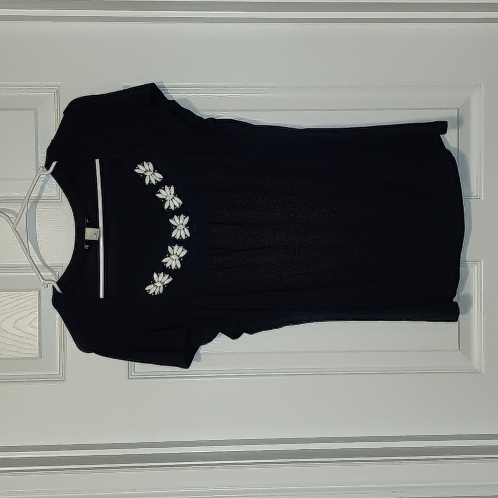 LOFT Navy Blue Short Sleeve Shirt with White Beaded Neckline, Size Medium